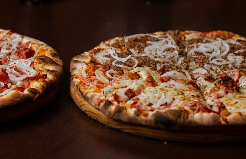 Classic Margherita pizza special offer at Pizza inn